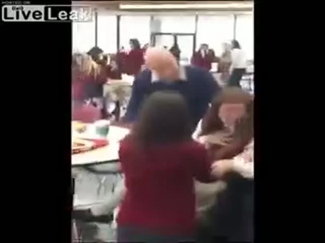 Ha menni kell, hát menni kell…