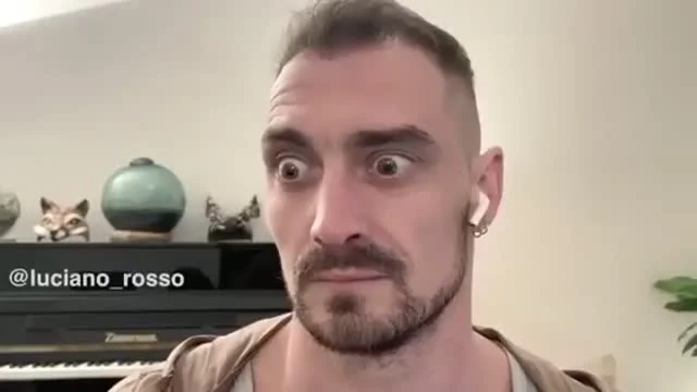 Dance Monkey home office